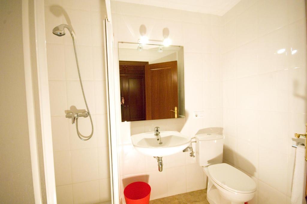 Apartments Figueres Figueras Habitación foto